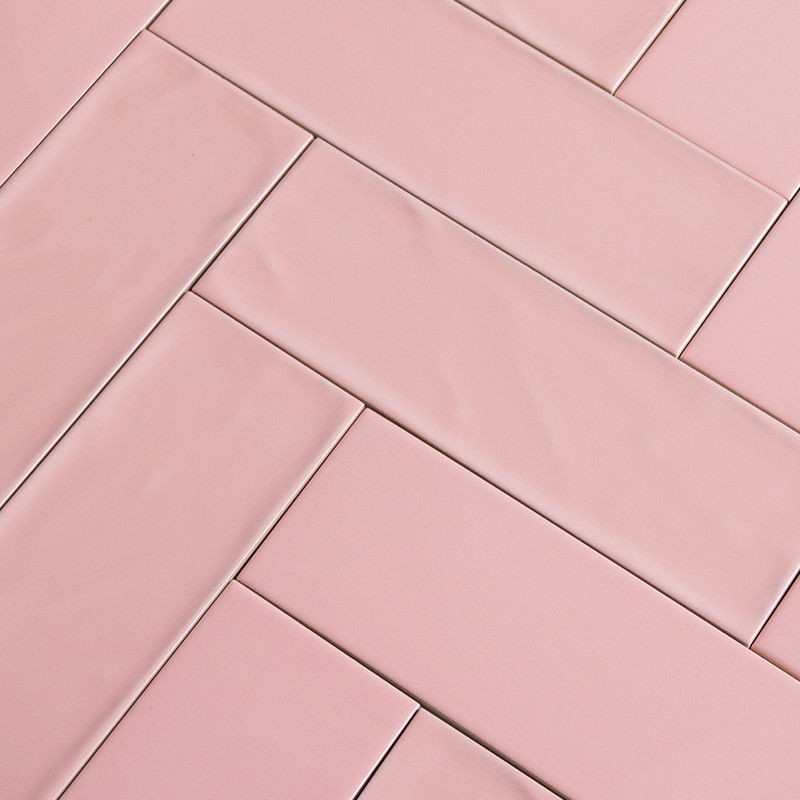 Azulejos personalizados hechos a mano Pink Bevelled Cocina Tiles 10x30 cm Resistencia al deslizamiento
